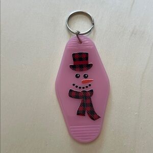 Plaid Snowman Key Tag – Pink Retro Motel Style